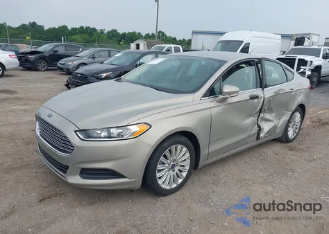 2015 Ford Fusion Hybrid Se z USA, uszkodzony, nr VIN 3FA6P0LU6FR199722
